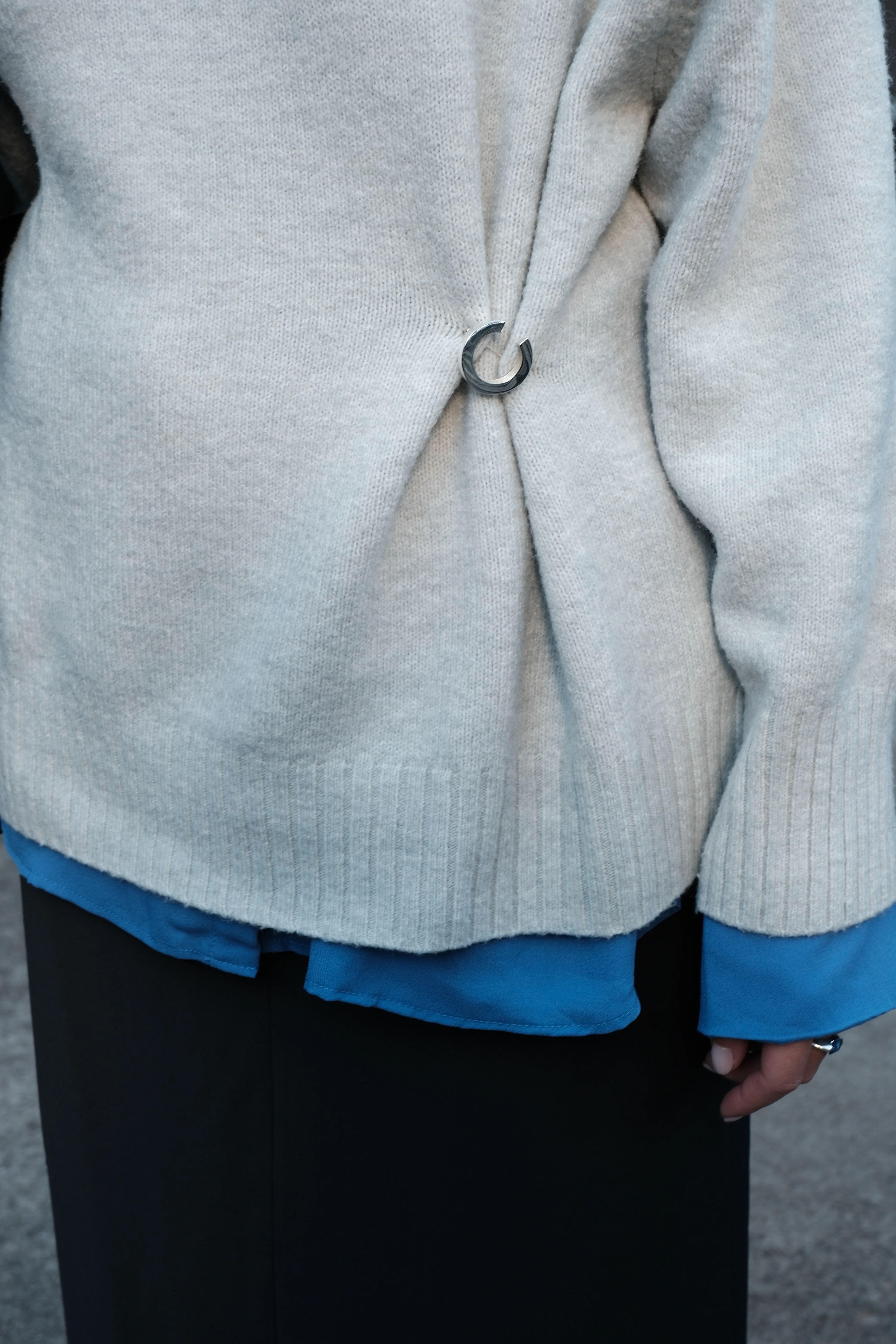 Assimetria Brooch - Image 4