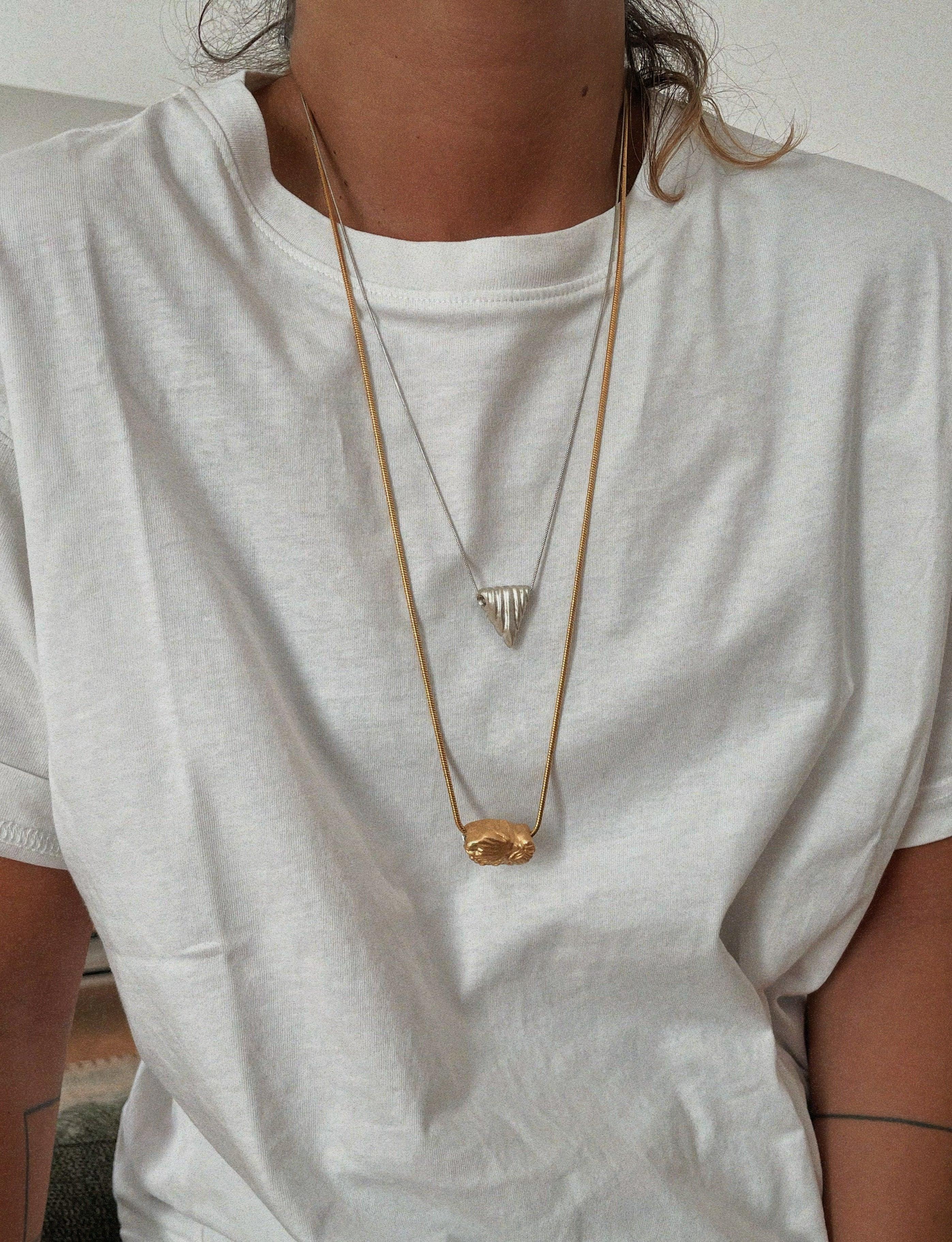 Le Papillon Mini Necklace - Image 4