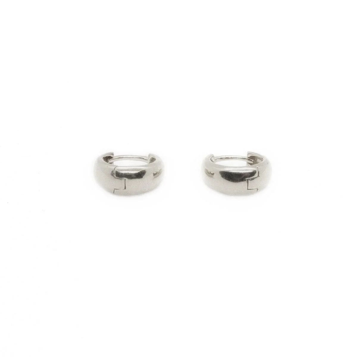 Luz Bold Huggie Hoops - Image 4